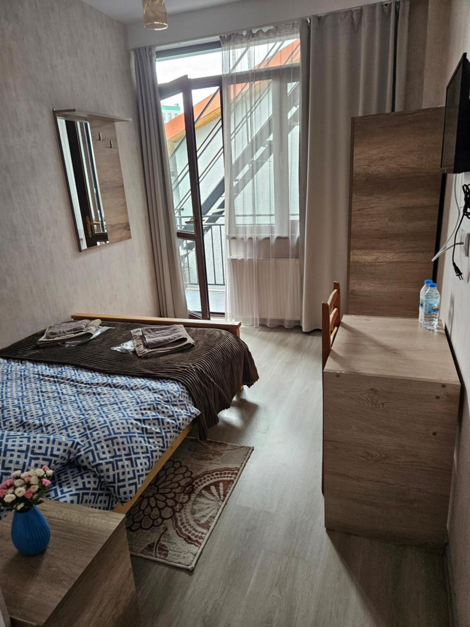Hotel Tradicia تبليسي المظهر الخارجي الصورة